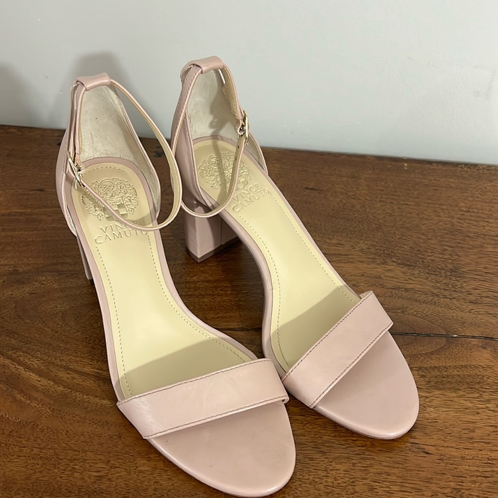 Vince Camuto VP Monessa Strappy Sandal Chunky Heel Dusty Pink Size 6 1/2 NWOB